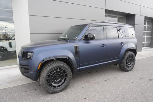 2026 Land Rover Defender P635 OCTA