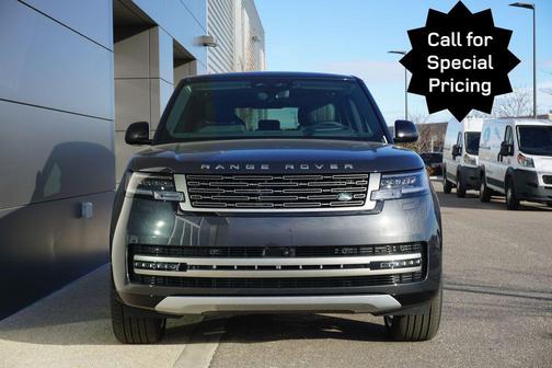 2025 Land Rover Range Rover SE