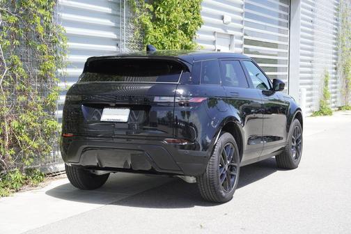 Santorini Black Metallic 2026 Land Rover Range Rover Evoque S