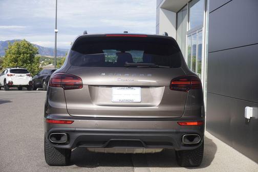 2016 Porsche Cayenne Base