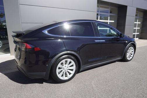 2017 Tesla Model X 75D