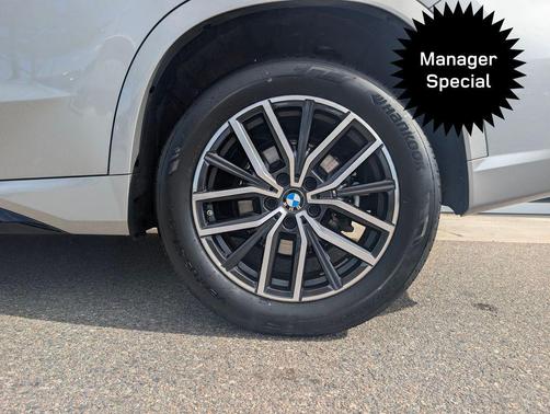 Space Silver Metallic 2026 BMW X1 xDrive28i
