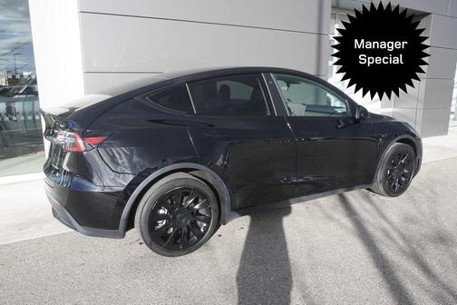 2023 Tesla Model Y Long Range Dual Motor All-Wheel Drive