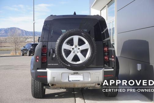 2025 Land Rover Defender 110 P300