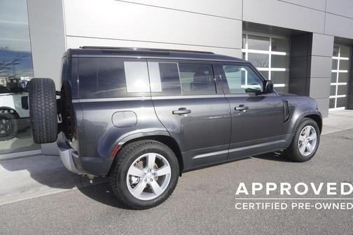 2025 Land Rover Defender 110 P300