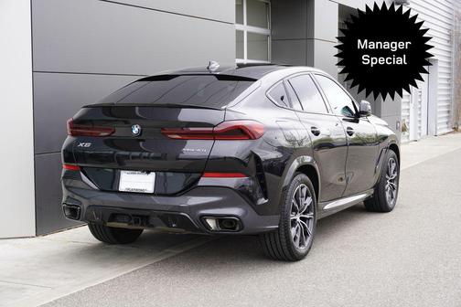 Black Sapphire Metallic 2023 BMW X6 xDrive40i