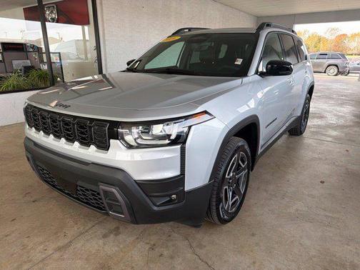 Silver Zynith Clearcoat 2026 Jeep Cherokee Limited
