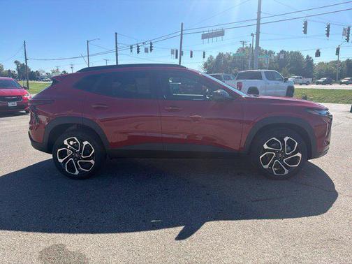 Apex Red 2026 Chevrolet Trax FWD 2RS