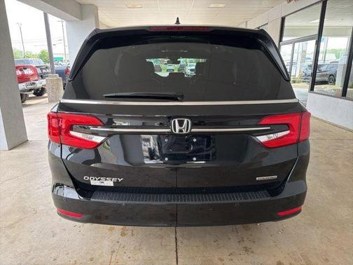 Crystal Black Pearl 2024 Honda Odyssey Touring