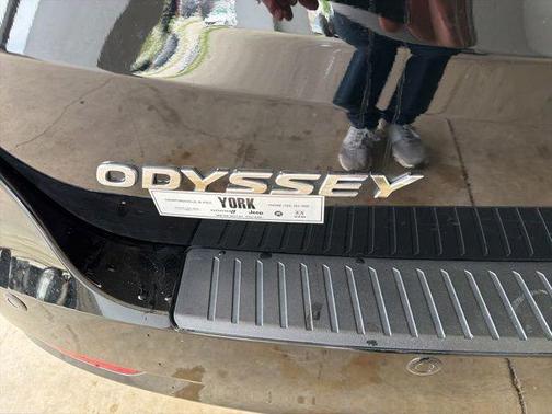 Crystal Black Pearl 2024 Honda Odyssey Touring