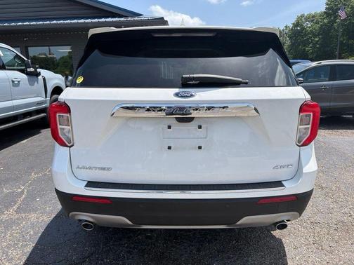 White 2023 Ford Explorer Limited