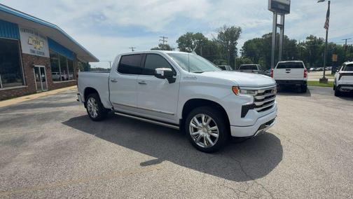 Polar White Tricoat 2026 Chevrolet Silverado 1500 High Country