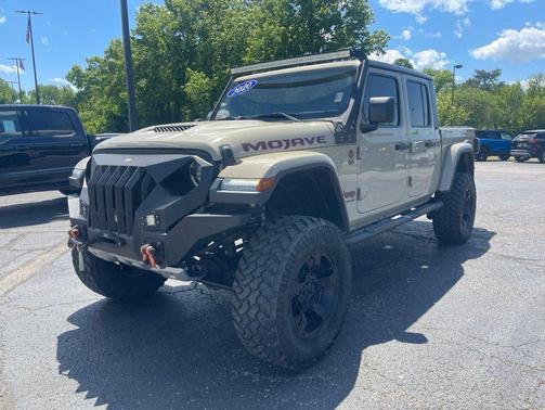 Gobi Clearcoat 2020 Jeep Gladiator Mojave 4x4