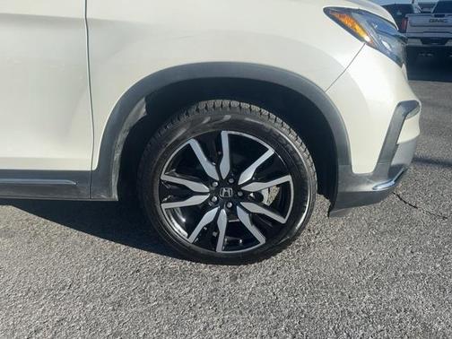 2019 Honda Pilot Touring 8-Passenger