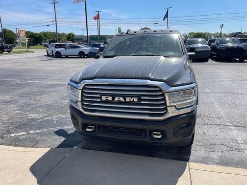 Diamond Black Crystal Pearlcoat 2022 RAM 2500 Longhorn