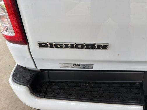 Bright White Clearcoat 2024 RAM 1500 Big Horn/Lone Star