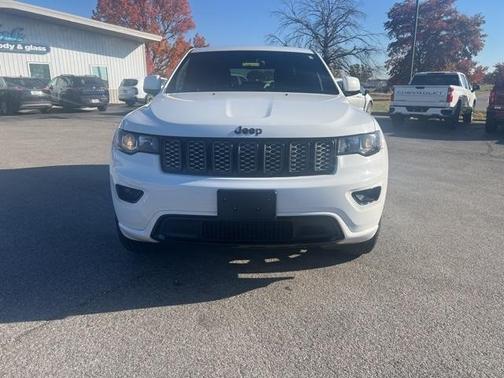 2017 Jeep Grand Cherokee Altitude