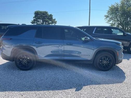 2024 Chevrolet Traverse LS