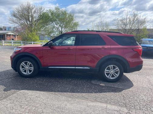 RAPID RED MET TINTED CC 2023 Ford Explorer XLT