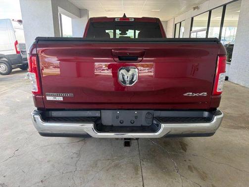 Delmonico Red Pearlcoat 2022 RAM 1500 Big Horn/Lone Star