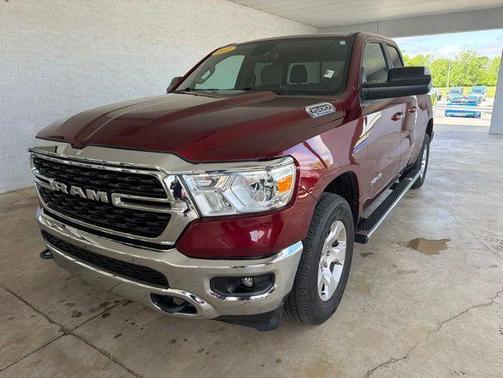 Delmonico Red Pearlcoat 2022 RAM 1500 Big Horn/Lone Star