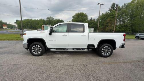Summit White 2026 Chevrolet Silverado 2500 LT