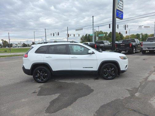 Bright White Clearcoat 2020 Jeep Cherokee Latitude Plus