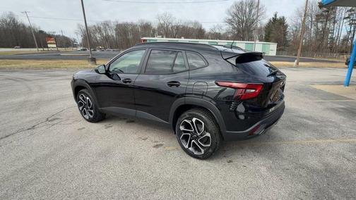 Black 2026 Chevrolet Trax 2RS