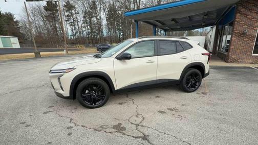 White Sands 2026 Chevrolet Trax FWD ACTIV