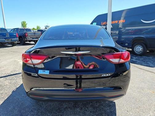 Black Clearcoat 2017 Chrysler 200 LX