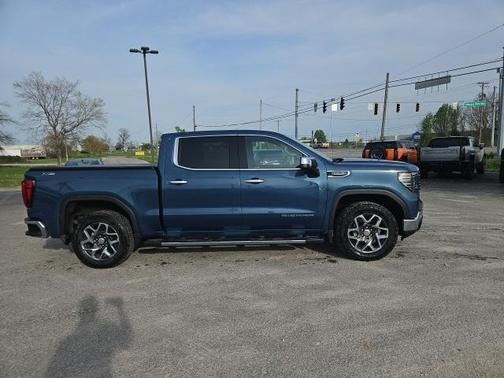 2024 GMC Sierra 1500 SLT