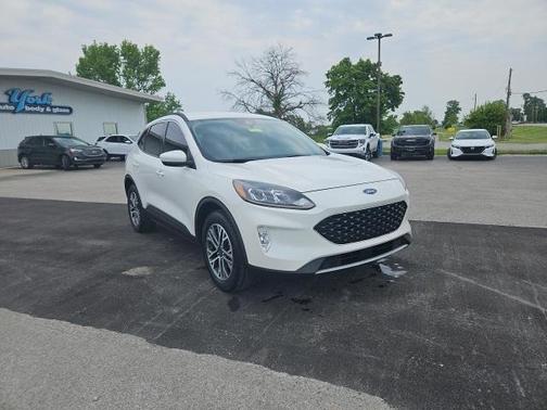2020 Ford Escape SEL