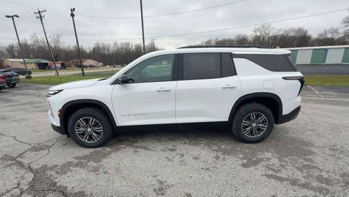 White 2026 Chevrolet Traverse LT