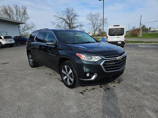 2021 Chevrolet Traverse LT Leather