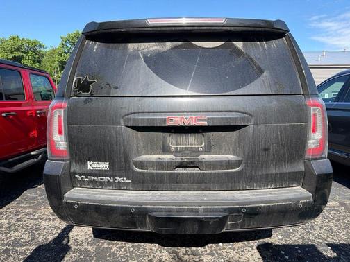 Onyx Black 2019 GMC Yukon XL SLT