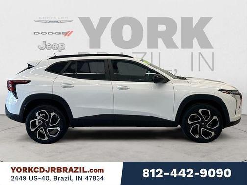 Summit White 2024 Chevrolet Trax FWD 2RS