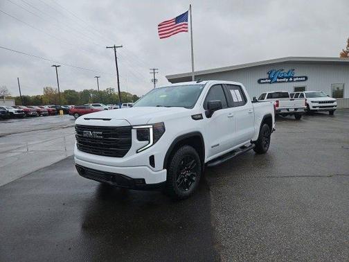 2025 GMC Sierra 1500 Elevation