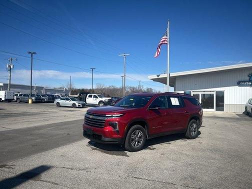 2025 Chevrolet Traverse LT