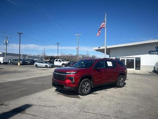2025 Chevrolet Traverse LT