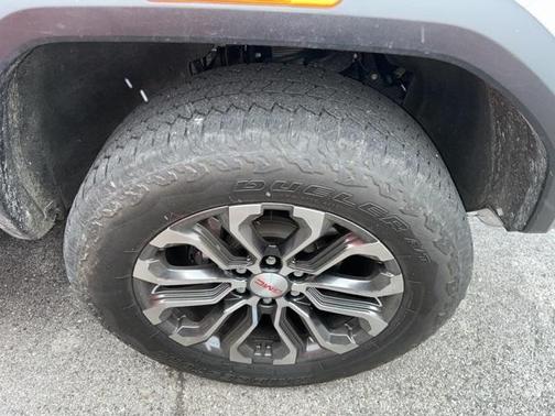 2023 GMC Canyon Denali