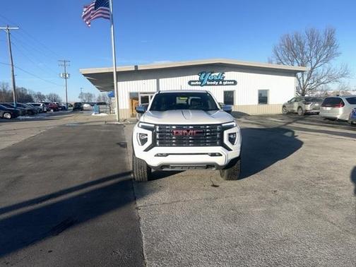 2023 GMC Canyon Denali