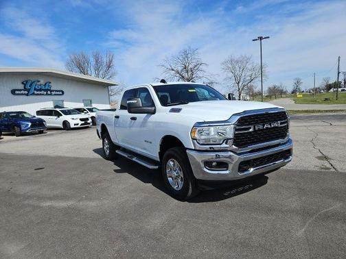 Bright White Clearcoat 2024 RAM 2500 Big Horn