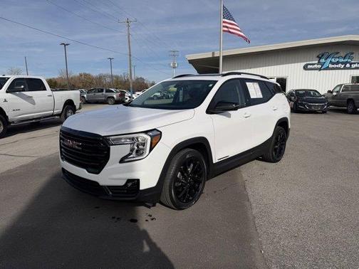 2023 GMC Terrain SLT