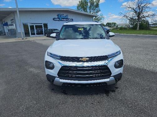 Summit White 2022 Chevrolet Trailblazer LT