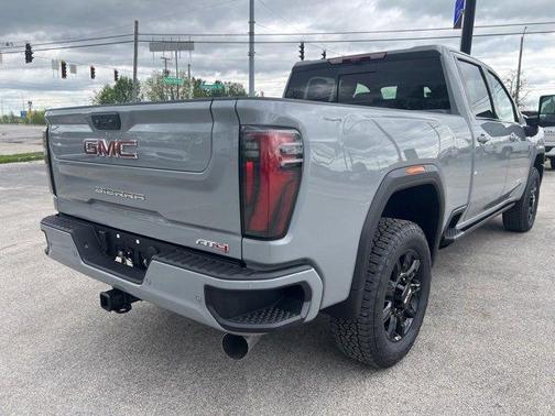 2025 GMC Sierra 2500 AT4