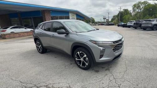 Gray 2026 Chevrolet Trax 1RS
