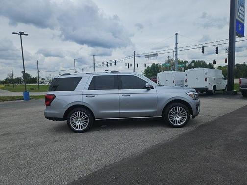 Silver Metallic 2024 Ford Expedition Limited