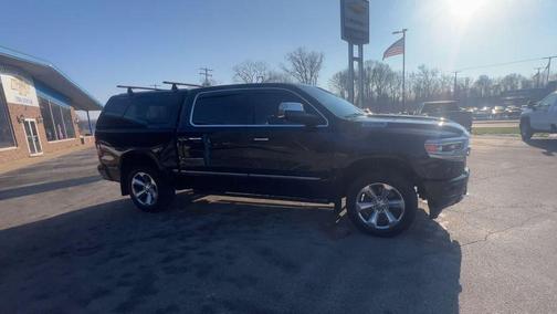 Diamond Black Crystal Pearlcoat 2021 RAM 1500 Limited