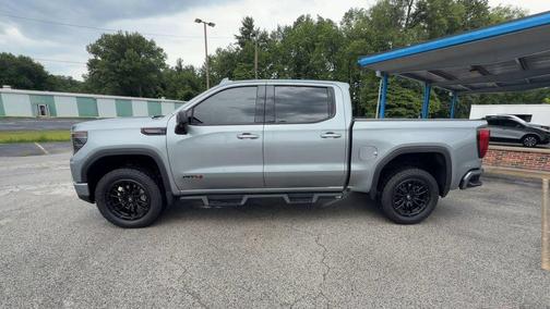 Sterling Metallic 2024 GMC Sierra 1500 AT4