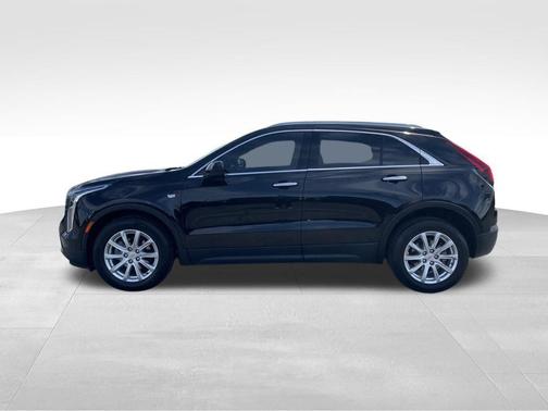 Stellar Black Metallic 2023 Cadillac XT4 Luxury
